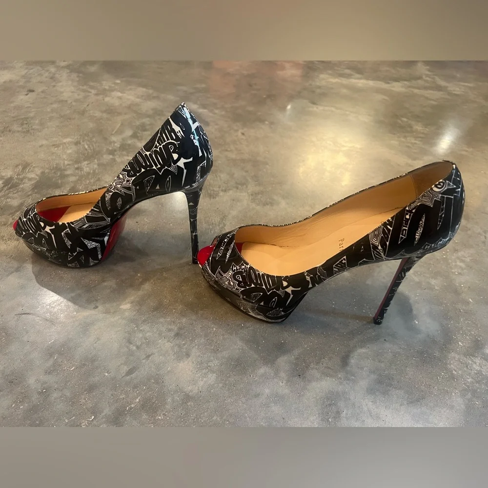 Authentic Christian Louboutin graffiti peep toe platform heels - Picture 4 of 9
